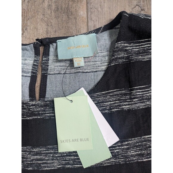 NWT Skies Are Blue Top Blouse Short Sleeve Striped Ruffle Details Size Medium - Picture 2 of 6